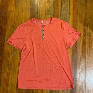 Men’s lululemon short sleeve